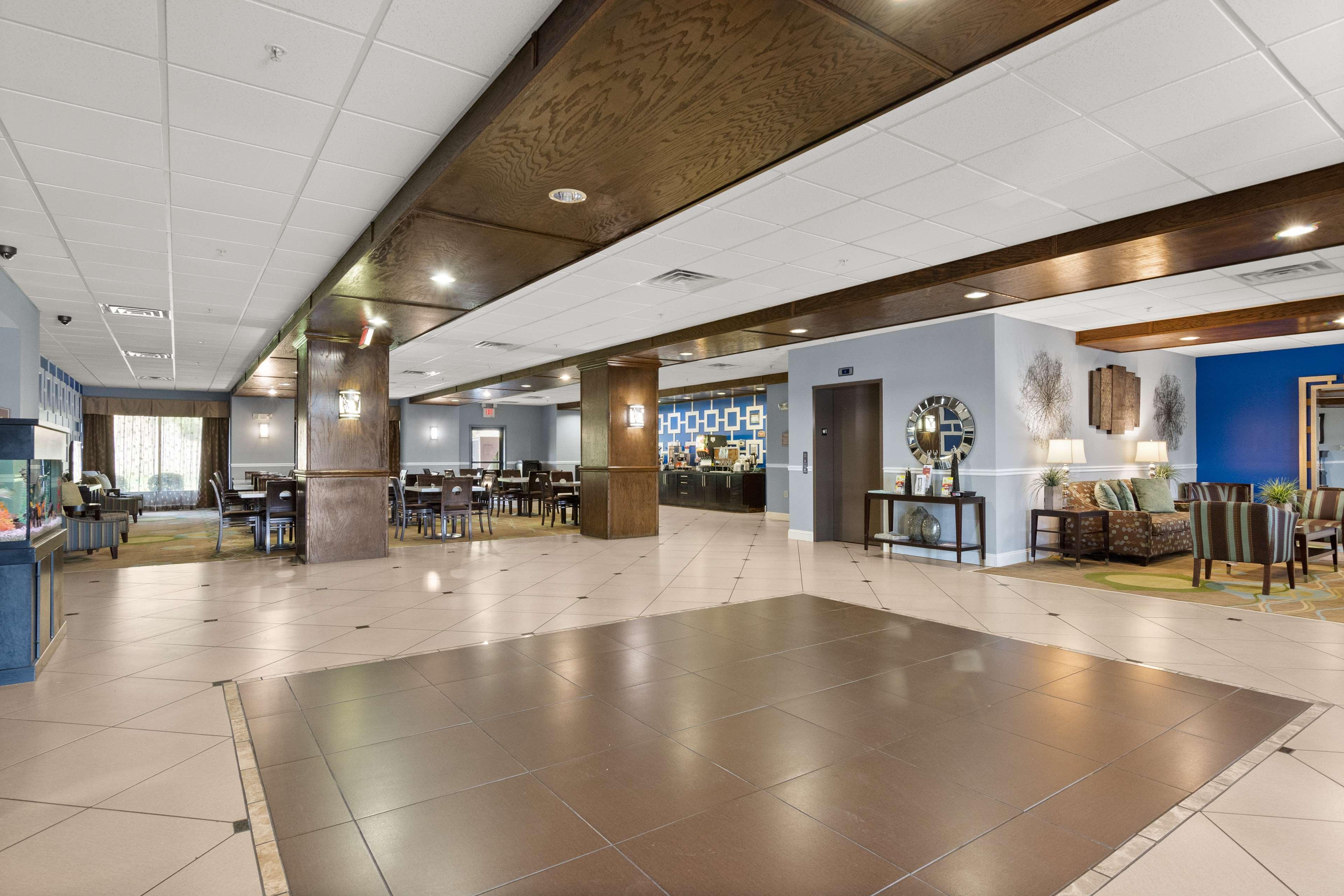 Surestay Plus Hotel By Best Western Portland Route 52 West Экстерьер фото